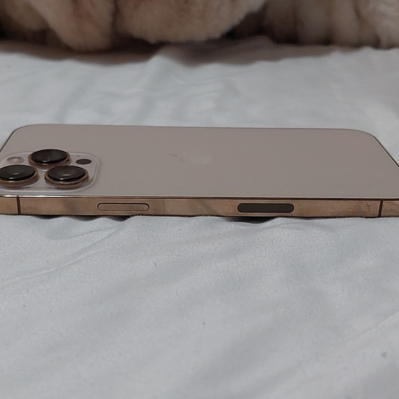 I phone 13 pro max - Picture 4 of 11